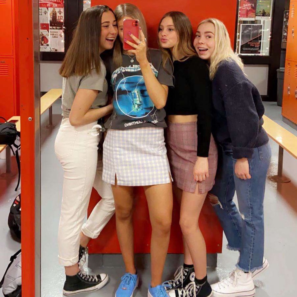 Meet your Posher, Ellie